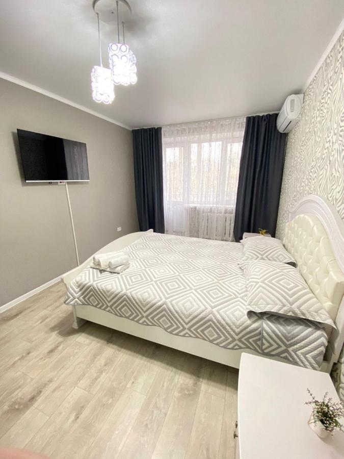 Вип 1Комн Айтиева 70 Oral Bagian luar foto